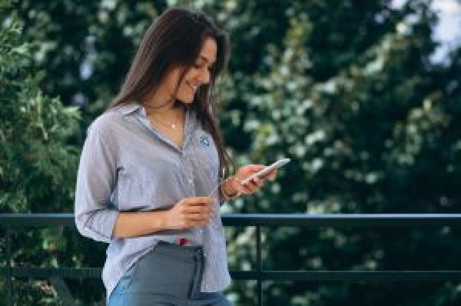 Geração Z aposta em romance idealizado por clareza e impulsiona crescimento hipergamia no Brasil