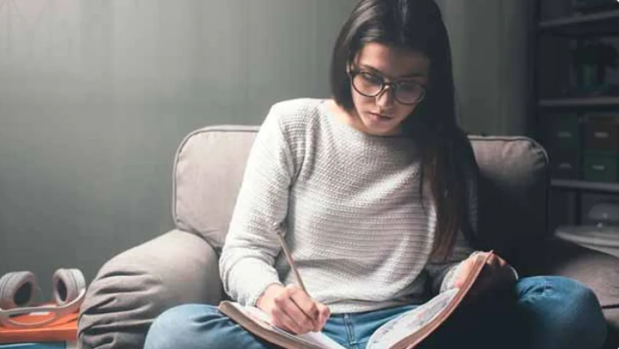 Sete hábitos que ajudam estudantes a manter o foco nos estudos em tempos de distração digital