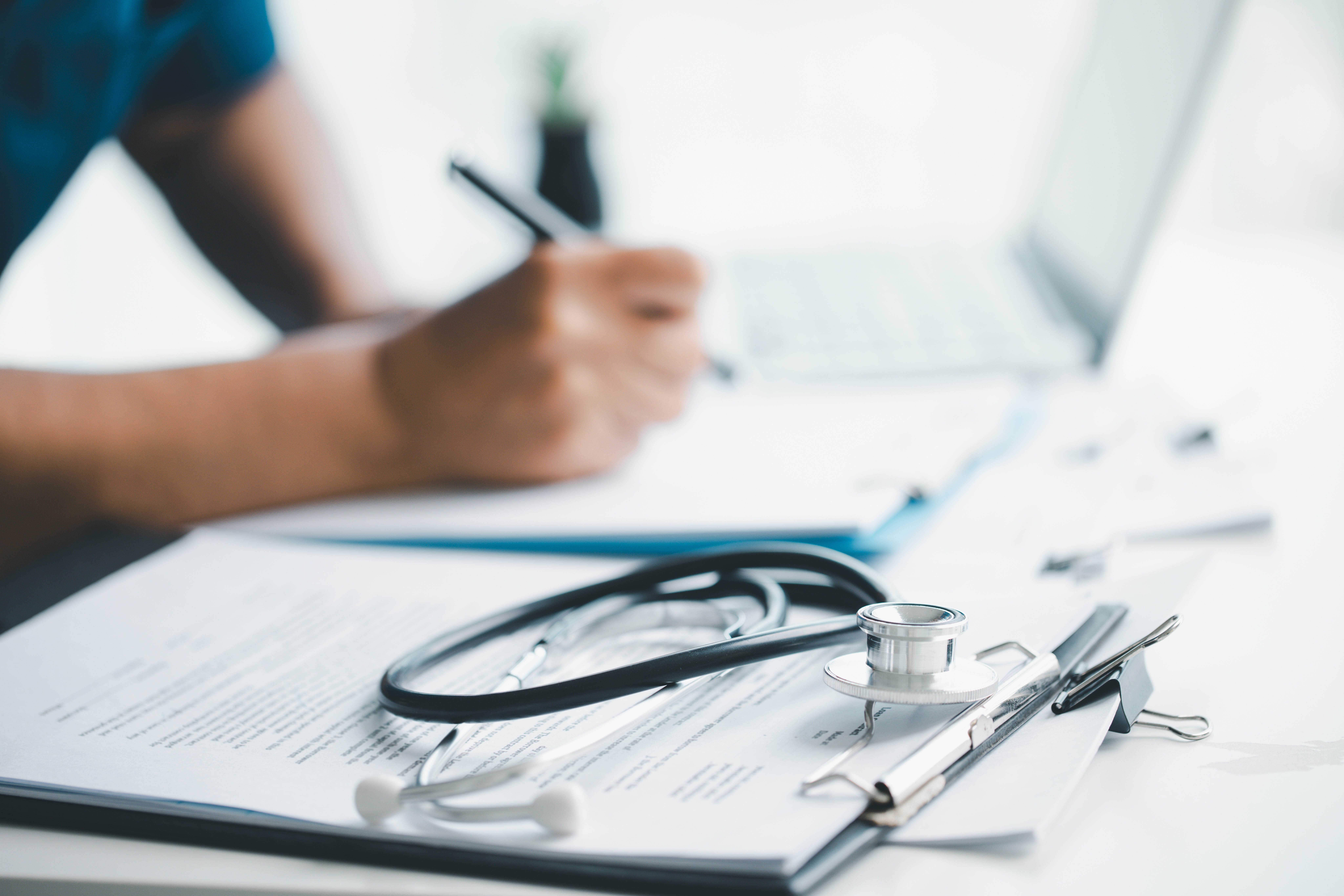 Enamed: MEC prorroga até 30 de julho prazo de inscrições do exame que vai selecionar profissionais para residência médica