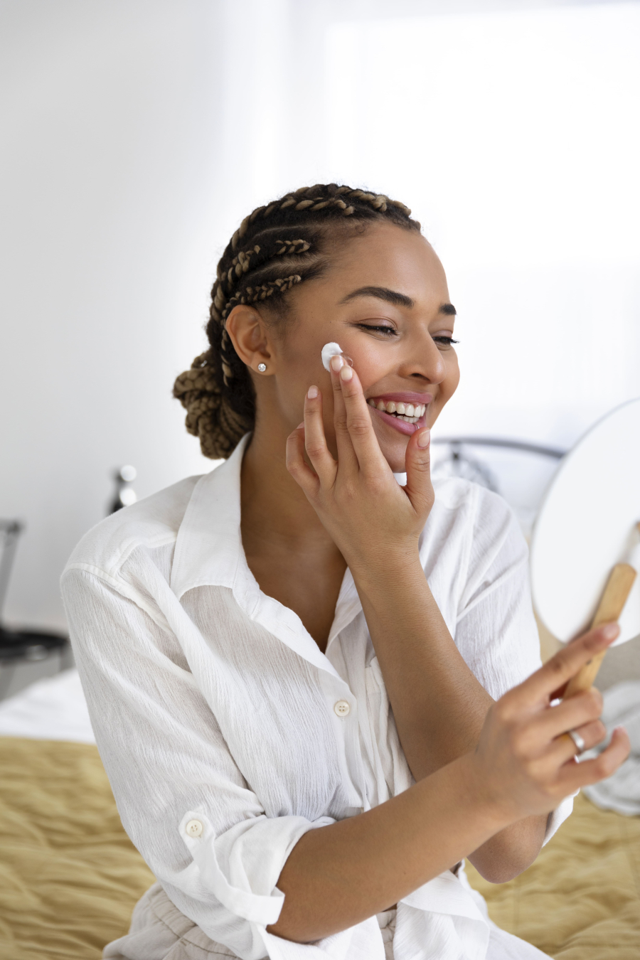 Creme facial inovador valoriza a pele negra e uniformiza o tom