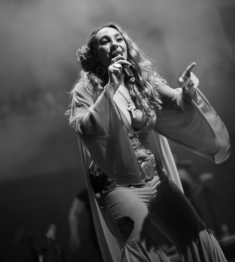 Sofia Brasil realiza show emocionante em instituto da cidade de São Paulo