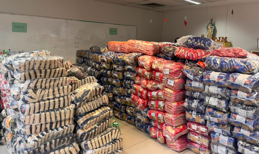 Colégio Marista São José - Barra arrecada 15 toneladas de alimentos e bate novo recorde durante os Jogos Internos Maristas