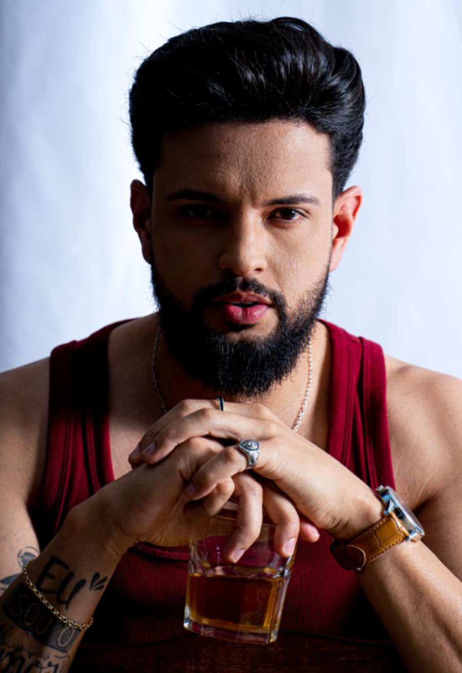 Vini Drumond se apresenta em dois rodeios neste mês de agosto