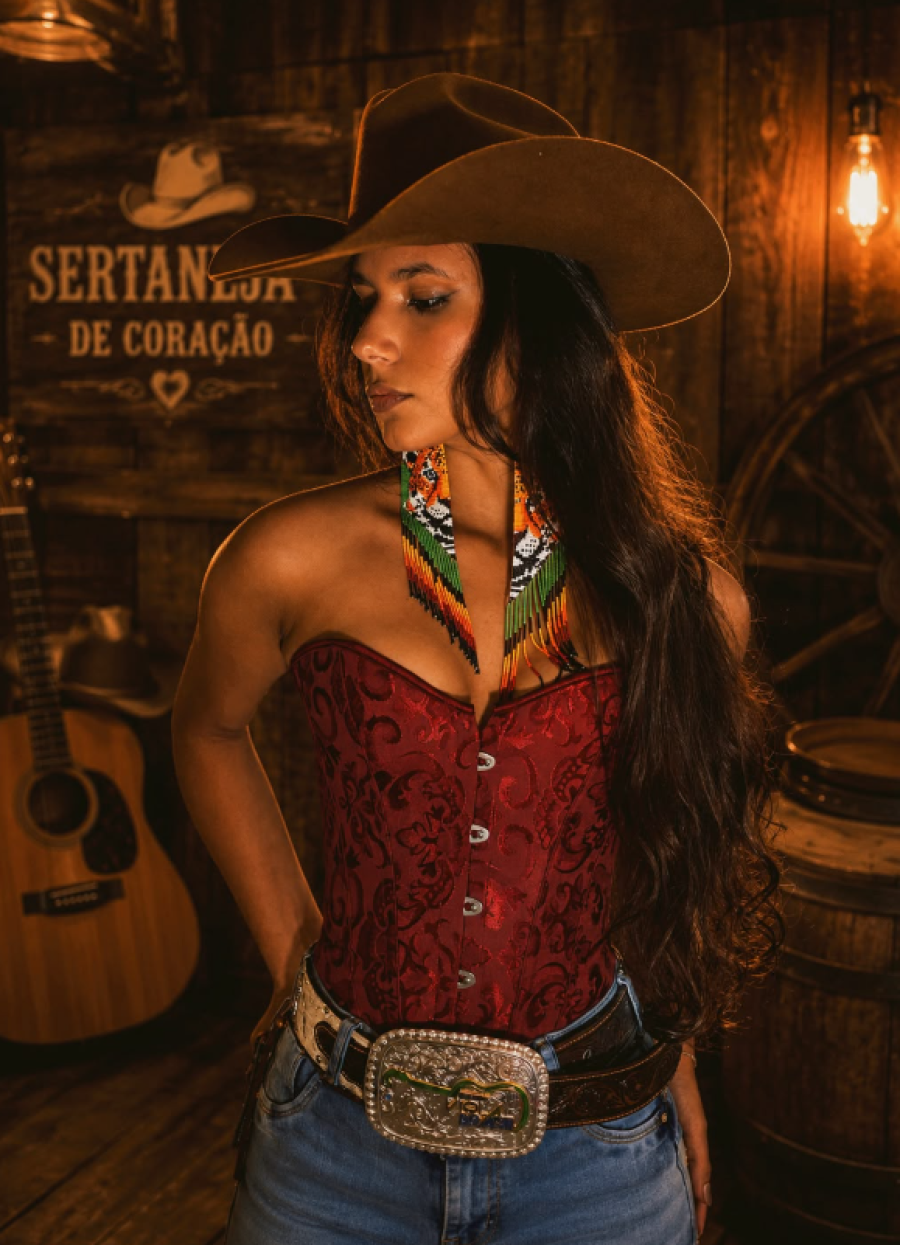 Ester A Pantaneira faz show no Villa Country em São PauloEster A Pantaneira faz show no Villa Country em São Paulo