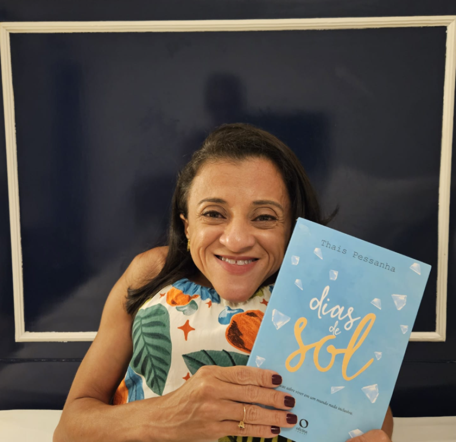 Autora de Dias de Sol, Thais Pessanha participa do Rio Innovation Week e celebra o audiolivro da obra